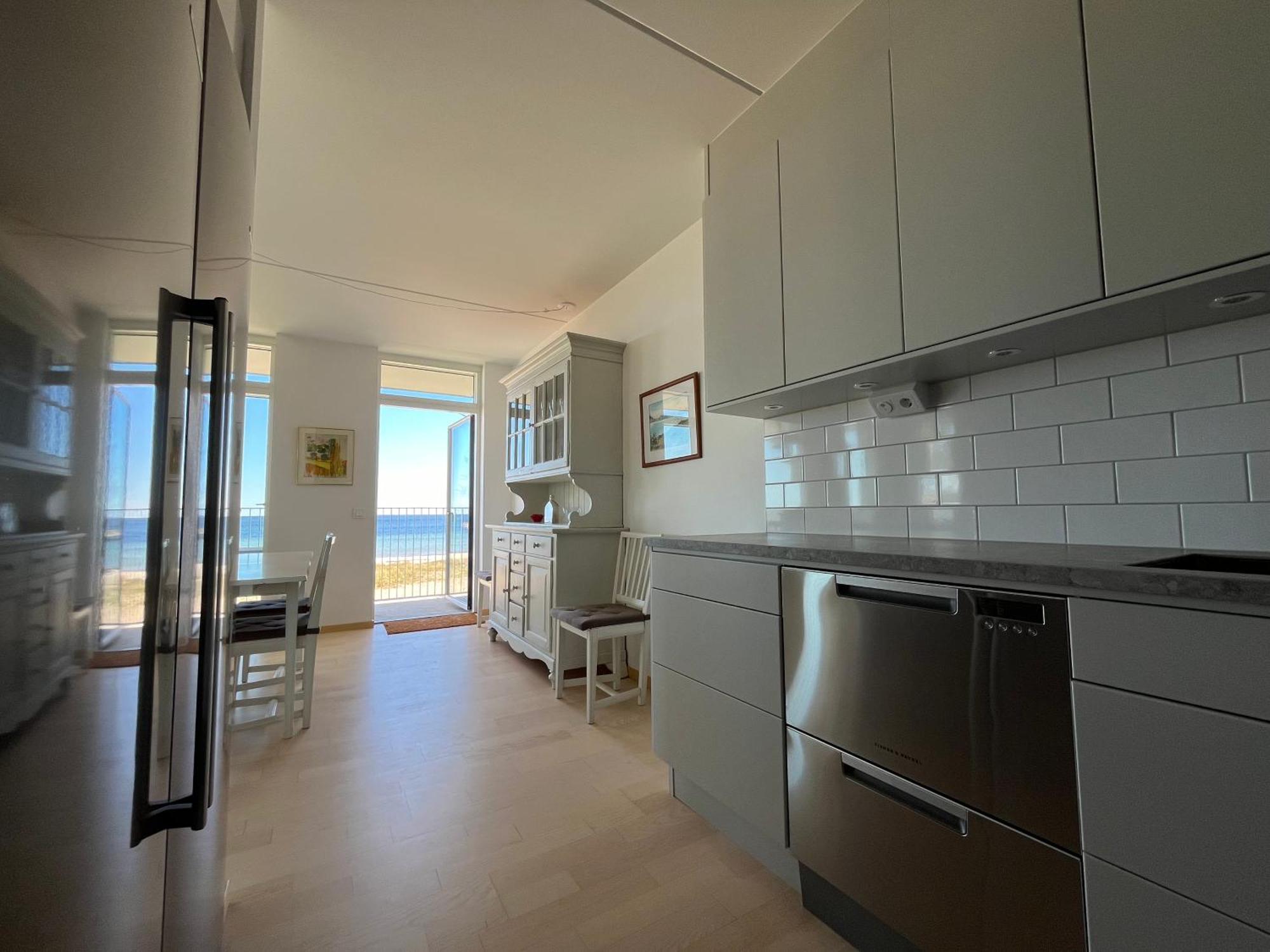 Ahusbrygga Apartment Hotel Exterior photo